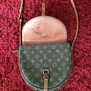 Carrie Underwood autographed Authentic LV bag